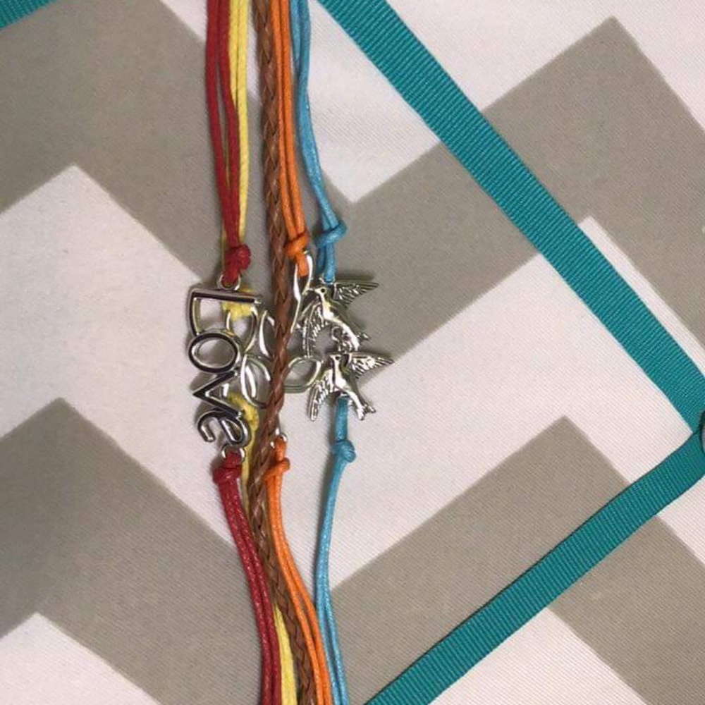 Bracelets - Picture 8 of 8